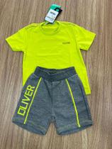 Conjunto Camiseta Verde Lima e Shorts Moletom Cinza Oliver