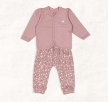 Conjunto casaco com calça estampa oncinha