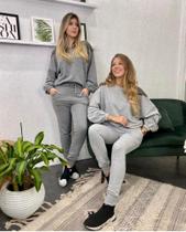 Conjunto cinza claro tamanho PMG