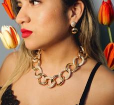Conjunto Colar e Brinco Cravejados com Micro Zircônias Premium Conjunto Colar e Brinco Cravejados com Micro Zircônias Premium