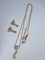 Conjunto colar e brinco de coração com zirconia perdurado Conjunto colar e brinco de coração com zirconia perdurado
