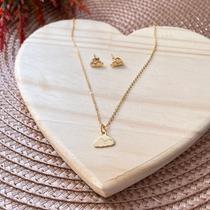 Conjunto Colar e Brinco Nuvem Fofa Folheado a Ouro Conjunto Colar e Brinco Nuvem Fofa Folheado a Ouro