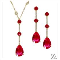 Conjunto Colar e Brinco Pedra Gota Vermelha com Detalhes em Micro Zircônia Conjunto Colar e Brinco Pedra Gota Vermelha com Detalhes em Micro Zircônia