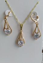 Conjunto Colar E Brincos Banhado Ouro C Zirconias Pétala Conjunto Colar E Brincos Banhado Ouro C Zirconias Pétala