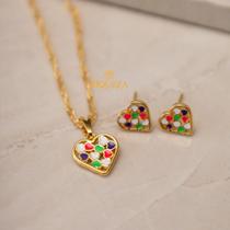 Conjunto Colar e Brincos Coração Cravejado Multicolorido Folheado a Ouro Semijoia