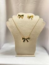 Conjunto colar e brincos laço