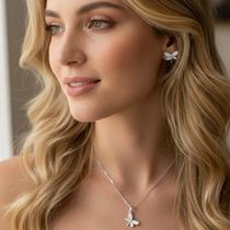 Conjunto Colar e Brincos pingente Borboleta cravejada banhado a Prata
