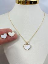 Conjunto Colar Veneziana com Pingente Coração e Brinco - 40cm com Extensora - Banho de Ouro 2 Milésimos com Verniz