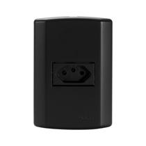 Conjunto com 1 Tomada 2p+t 10a 250v, Modular, com Placa 4x2 e Suporte Conjunto com 1 Tomada 2p+t 10a 250v, Modular, com Placa 4x2 e Suporte