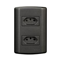 Conjunto com 2 Tomadas 2P+T 20A 250V, Modular, com Placa 4x2 e Suporte Branco Conjunto com 2 Tomadas 2P+T 20A 250V, Modular, com Placa 4x2 e Suporte Branco