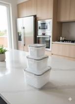 Conjunto com 3 Pote Hermètico de Geladeira com Cesto Interno e Tampa de Vedação Linha Premium Conjunto com 3 Pote Hermètico de Geladeira com Cesto Interno e Tampa de Vedação Linha Premium