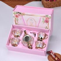 conjunto com 4 xícaras e 1 bule/chaleira Rosa Elegância Romântica e Delicada Porcelana