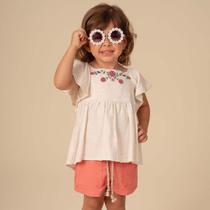 Conjunto com Bata em Viscolinho com Bordado e Shorts em Crepe Rustic Linen Pakita