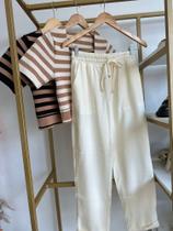 Conjunto com blusa saia