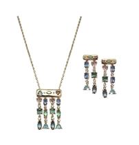 Conjunto com formas geométricas em pêndulo banhado a ouro Conjunto com formas geométricas em pêndulo banhado a ouro