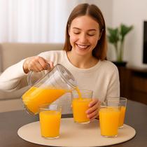 Conjunto com Jarra e 4 Copos em Acrílico Resistente, Leve e Ideal para Uso Diário ou Festas