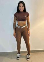 Conjunto com Legging Marrom Brocado e Top Marrom de Manguinha com Zero Transparência