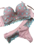 Conjunto Com Renda Bicolor Sutiã E Calcinha Maria.