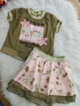 Conjunto com short saia babado, tamanho 08 Conjunto com short saia babado, tamanho 08