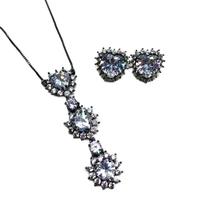 Conjunto Coração 3 caídas Cristal Ródio Negro Conjunto Coração 3 caídas Cristal Ródio Negro