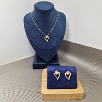 Conjunto coração com cristal rosa banhado ouro 18k