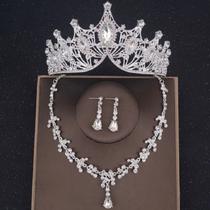 Conjunto coroa colar e brinco grande cor prata noiva debutante Conjunto coroa colar e brinco grande cor prata noiva debutante
