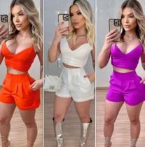conjunto croped com short na cor laranja