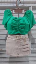 Conjunto croped verde e short bege, tamanho (m) Conjunto croped verde e short bege, tamanho (m)
