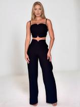 Conjunto cropped e calça alfaiataria