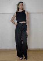 Conjunto cropped e calça pantalona Conjunto cropped e calça pantalona