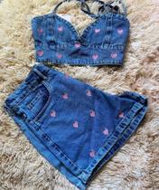 Conjunto cropped e short jeans Conjunto cropped e short jeans