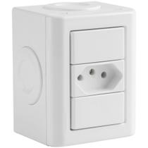 Conjunto De 1 Tomada 2p+t Tramontina Lizflex Branco 10 A 250 V - Termoplástico Com Acabamento Conjunto De 1 Tomada 2p+t Tramontina Lizflex Branco 10 A 250 V - Termoplástico Com Acabamento