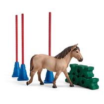Conjunto de 12 peças de brinquedo Schleich Farm World Pony Slalom com estatueta de cavalo