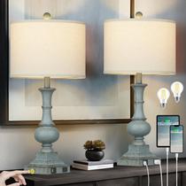 Conjunto de 2 Abajures Rústicos para Mesa, Luminárias de Cabeceira com Controle Touch, 2 Portas USB e Tomada AC, Abajur Vintage de Resina com Regulagem de 3 Níveis e Cúpula de Tecido de Linho Azul para Sala e Quarto Conjunto de 2 Abajures Rústicos para Mesa, Luminárias de Cabeceira com Controle Touch, 2 Portas USB e Tomada AC, Abajur Vintage de Resina com Regulagem de 3 Níveis e Cúpula de Tecido de Linho Azul para Sala e Quarto