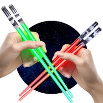 Conjunto de 2 Pares de Hashis Sabres de Luz ChopSabers Vermelho e Verde Conjunto de 2 Pares de Hashis Sabres de Luz ChopSabers Vermelho e Verde