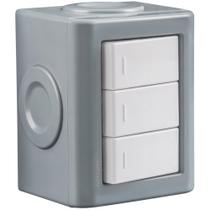 Conjunto De 3 Interruptores Simples Tramontina Lizflex Branco 10 A 250 V Com Acabamento Brilhante Conjunto De 3 Interruptores Simples Tramontina Lizflex Branco 10 A 250 V Com Acabamento Brilhante