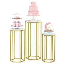 Conjunto de 3 Pedestais Hexagonais para Bolo Urban Deco, Metal Dourado Conjunto de 3 Pedestais Hexagonais para Bolo Urban Deco, Metal Dourado