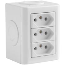 Conjunto De 3 Tomadas 2p+t Tramontina Lizflex Branco 20 A 250 V - Termoplástico Com Acabamento Conjunto De 3 Tomadas 2p+t Tramontina Lizflex Branco 20 A 250 V - Termoplástico Com Acabamento