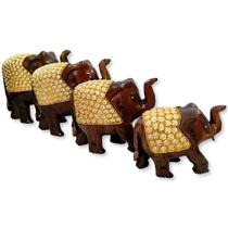 Conjunto de 4 Elefantes de Madeira Indiana Detalhes Dourado