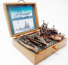 Conjunto de 5 Miniaturas decorativas de Embarcações de época em metal com Fragata - Captain Ship