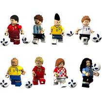 Conjunto de 8 Minibonecos Toy Wokex - Estrelas do Futebol Messi e Beckham