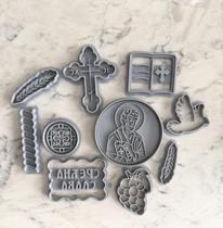 Conjunto de 9 carimbos para pão ortodoxo com símbolos religiosos Conjunto de 9 carimbos para pão ortodoxo com símbolos religiosos