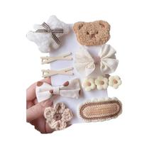 Conjunto De 9 Presilhas De Cabelo De Pelúcia Em Forma De Urso Marrom Com Laço Floral, Acessórios Conjunto De 9 Presilhas De Cabelo De Pelúcia Em Forma De Urso Marrom Com Laço Floral, Acessórios