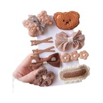 Conjunto De 9 Presilhas De Cabelo De Pelúcia Em Forma De Urso Marrom Com Laço Floral Para Meninas Conjunto De 9 Presilhas De Cabelo De Pelúcia Em Forma De Urso Marrom Com Laço Floral Para Meninas