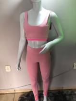 Conjunto de academia Rose Conjunto de academia Rose