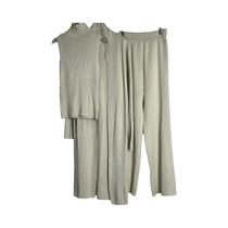 Conjunto de Agasalho Feminino Confortável - 3 Peças em Malha com Cardigan Longo e Gola Alta