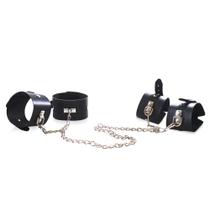 Conjunto de algemas e tornozeleiras em couro - Sexshop