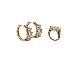 Conjunto de argola e anel com zircônias cristais frontais banhado a ouro Conjunto de argola e anel com zircônias cristais frontais banhado a ouro