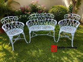 Conjunto de Banco e 2 Poltronas Para Jardim Viena em Alumínio Fundido Unifer Móveis Conjunto de Banco e 2 Poltronas Para Jardim Viena em Alumínio Fundido Unifer Móveis