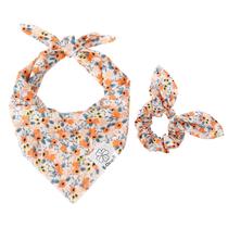 Conjunto de bandanas para cães e elásticos combinando E-Clover Flower